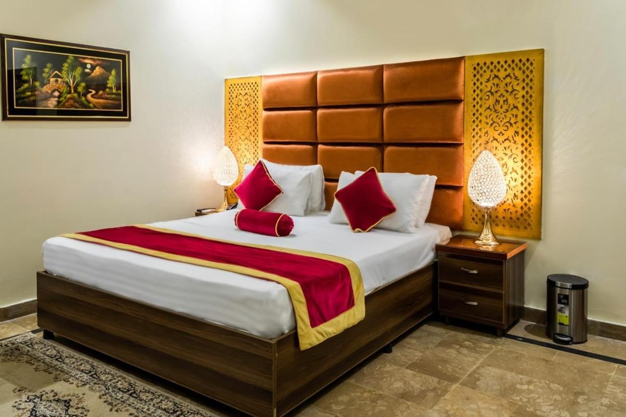Rose Palace Hotel, Gulberg Lahore Eksteriør bilde