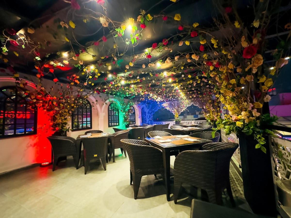 Rose Palace Hotel, Gulberg Lahore Eksteriør bilde